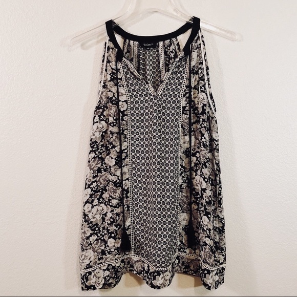 Anthropologie Tops - Tolani silk black and white floral halter top